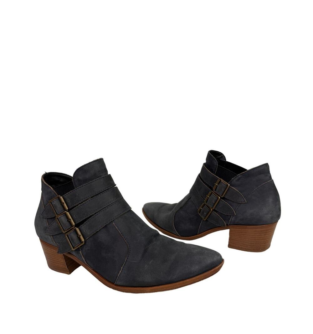 MODERN VICE NYC Made Blue Suede Triple Buckle Pointed Toe Chloe Booties Size 38